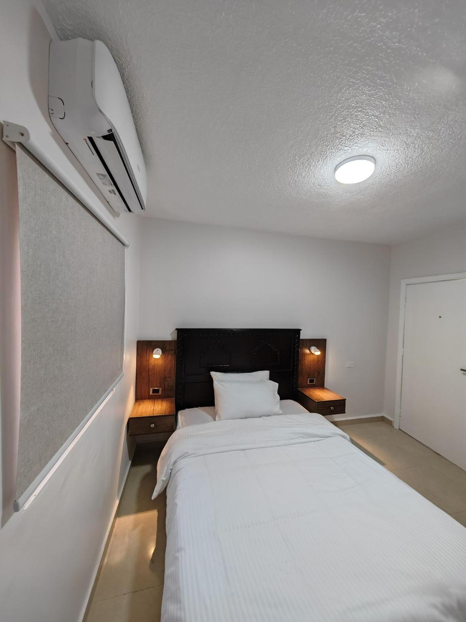 Cleopetra Hotel Wadi Musa Bagian luar foto